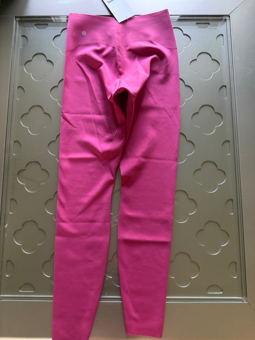 🆕 LULULEMON Glow Up™ Super High-Rise Tight 28” Raspberry Coulis Size 8 NWT - Picture 8 of 15